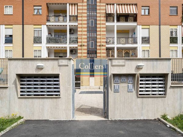 appartamento in vendita a Roma in zona Finocchio