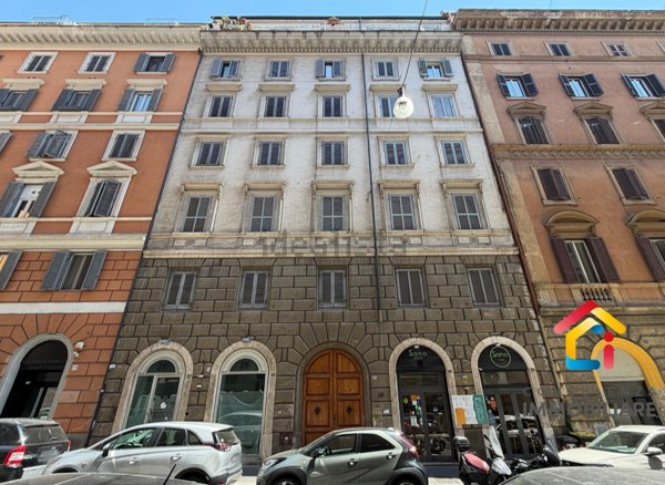 appartamento in vendita a Roma in zona Rione Monti/Campitelli