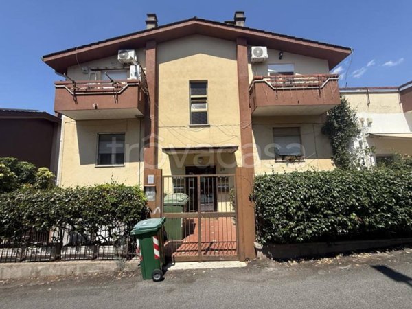 appartamento in vendita a Roma in zona Vitinia