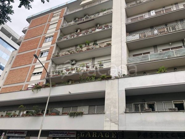 appartamento in vendita a Roma in zona Ostiense