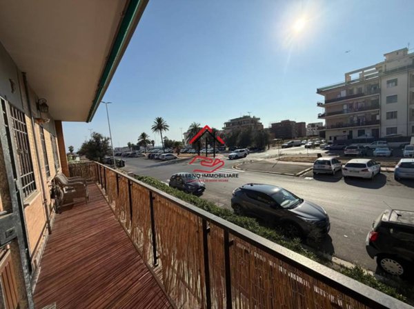 appartamento in vendita a Roma in zona Ostia