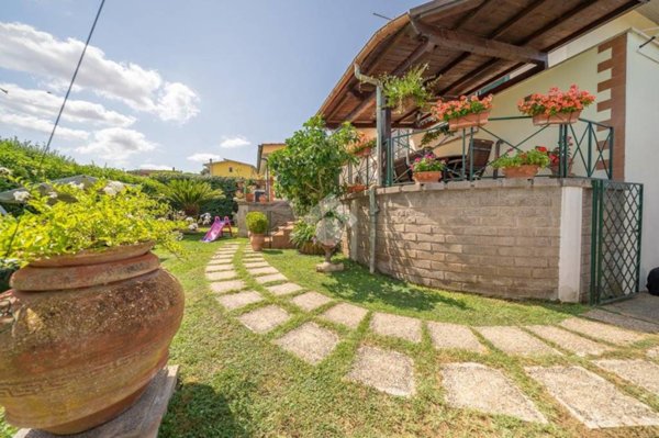 casa indipendente in vendita a Roma in zona EUR
