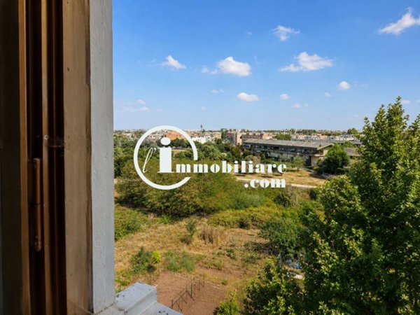 appartamento in vendita a Roma in zona Spinaceto