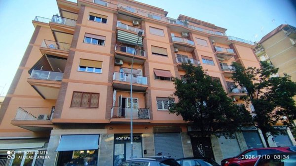 appartamento in vendita a Roma in zona Prenestino-Labicano