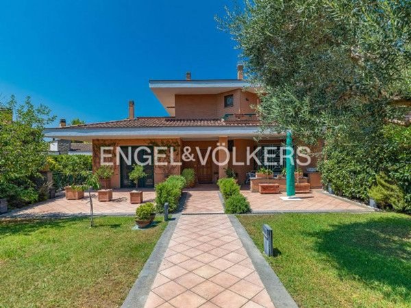 casa indipendente in vendita a Roma in zona La Pisana