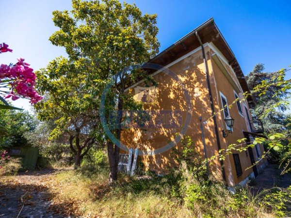 casa indipendente in vendita a Roma in zona Acilia
