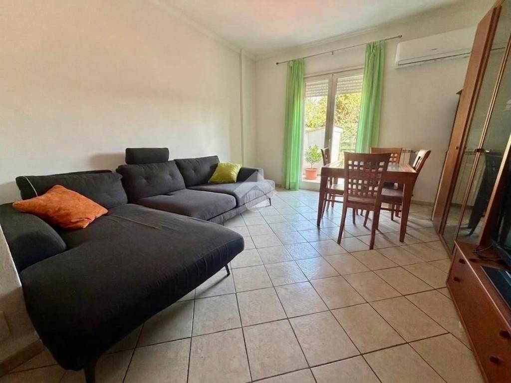 appartamento in vendita a Roma in zona Axa