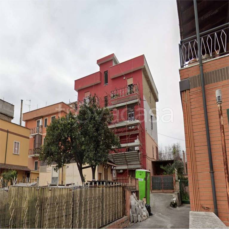 appartamento in vendita a Roma in zona Torre Maura