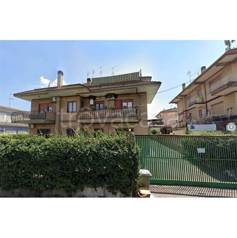 appartamento in vendita a Roma in zona Settecamini