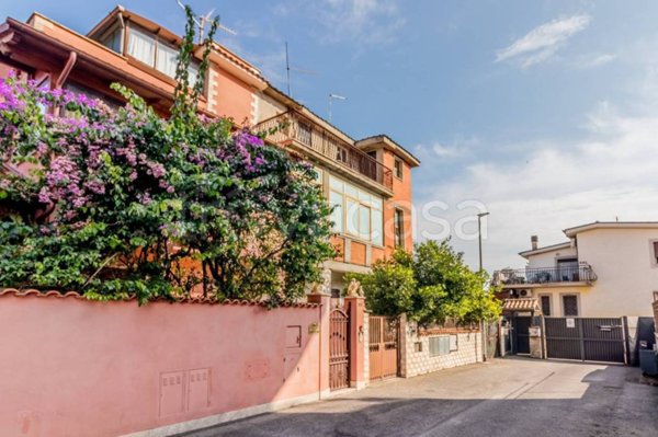 appartamento in vendita a Roma in zona Borghesiana