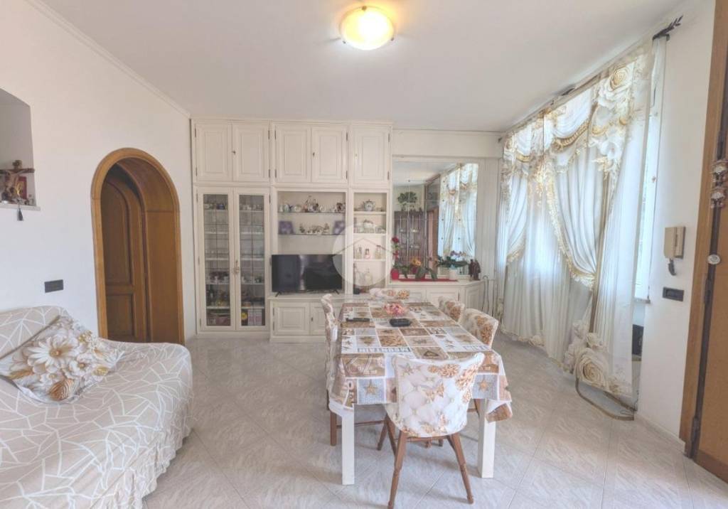 appartamento in vendita a Roma in zona Casal Morena