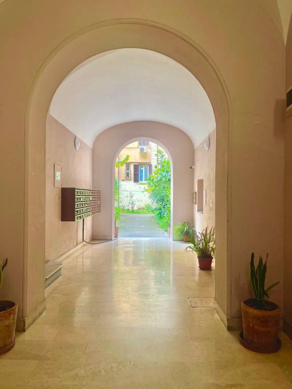 appartamento in vendita a Roma in zona Esquilino