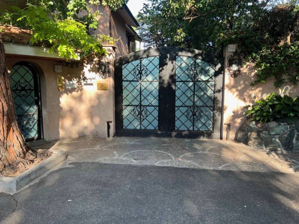 casa indipendente in vendita a Roma in zona Mostacciano