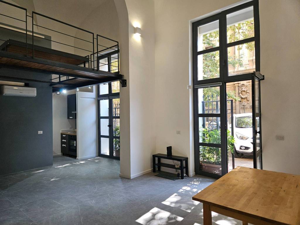 appartamento in vendita a Roma in zona Trastevere