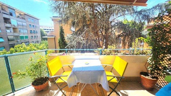 appartamento in vendita a Roma in zona Ostiense