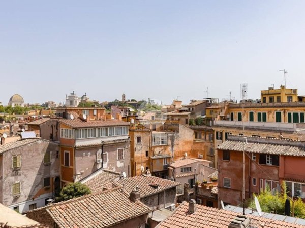 appartamento in vendita a Roma in zona Trastevere