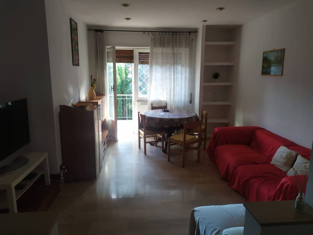appartamento in vendita a Roma in zona Tomba di Nerone