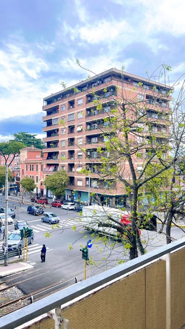 appartamento in vendita a Roma in zona Prenestino-Labicano