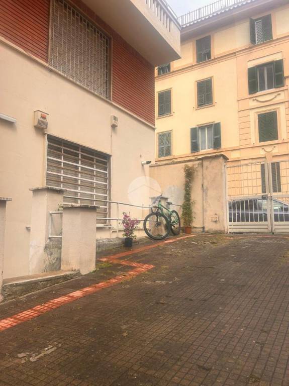 locale di sgombero in vendita a Roma in zona Pinciano