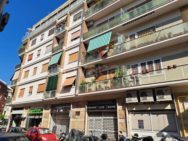 appartamento in vendita a Roma in zona Appio Latino