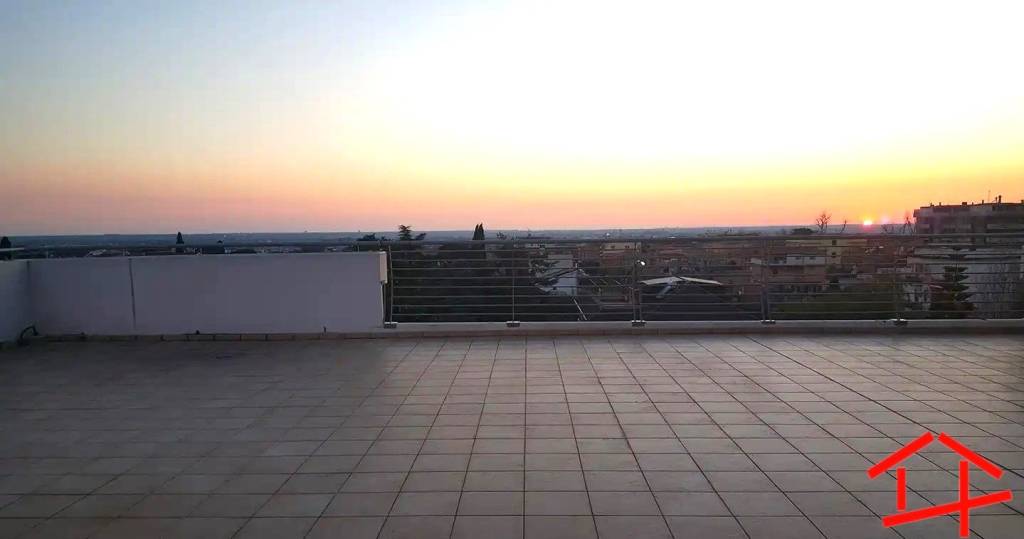 appartamento in vendita a Roma in zona Acilia