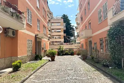 appartamento in vendita a Roma in zona Dragona/Bagnoletto