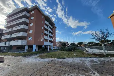 appartamento in vendita a Roma in zona Infernetto