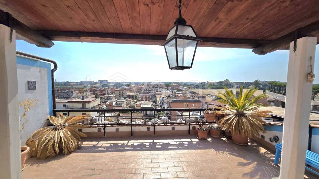 appartamento in vendita a Roma in zona Labaro