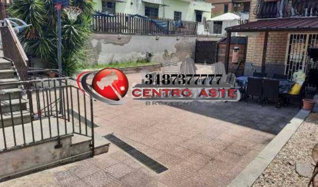 appartamento in vendita a Roma in zona Torre Gaia