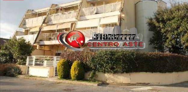 appartamento in vendita a Roma in zona Infernetto