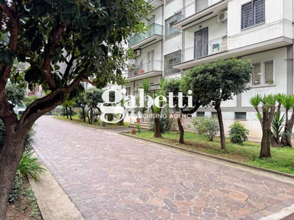 appartamento in vendita a Roma in zona Prenestino-Labicano
