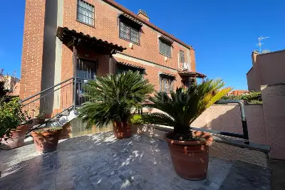 casa indipendente in vendita a Roma in zona Spinaceto