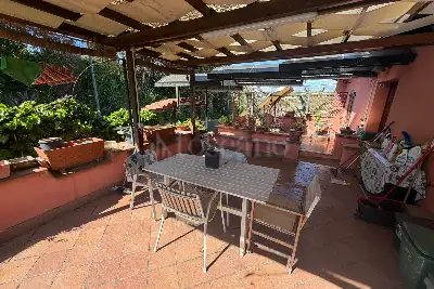 casa semindipendente in vendita a Roma in zona Ardeatino