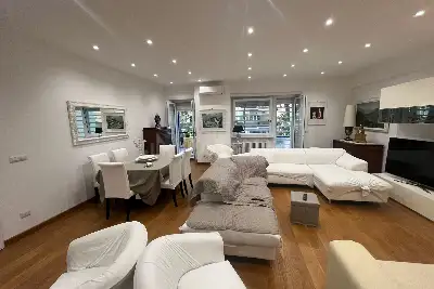 casa indipendente in vendita a Roma in zona Ostia