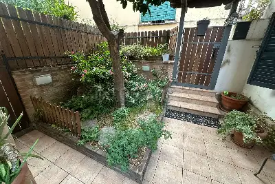 appartamento in vendita a Roma in zona Appio Pignatelli