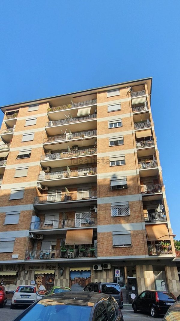 appartamento in vendita a Roma in zona Tuscolano