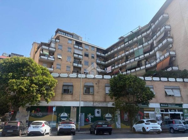 appartamento in vendita a Roma in zona Tuscolano
