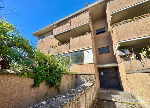appartamento in vendita a Roma in zona Romanina