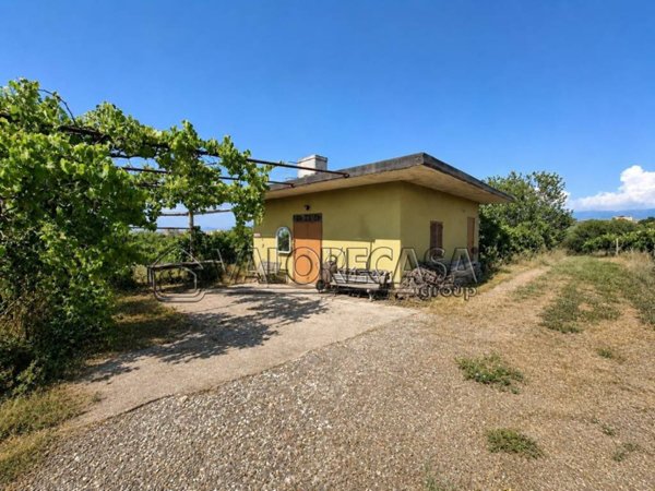casa indipendente in vendita a Roma
