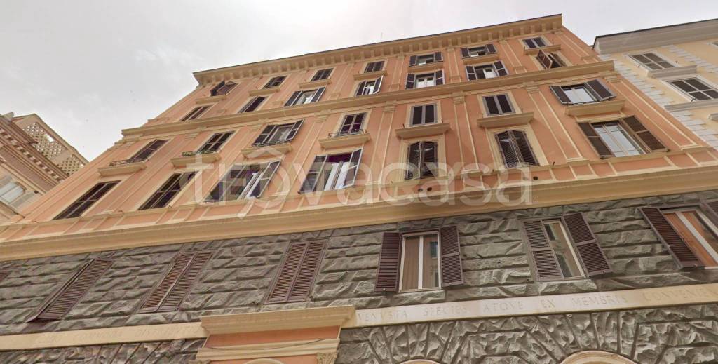 appartamento in vendita a Roma in zona Castro Pretorio