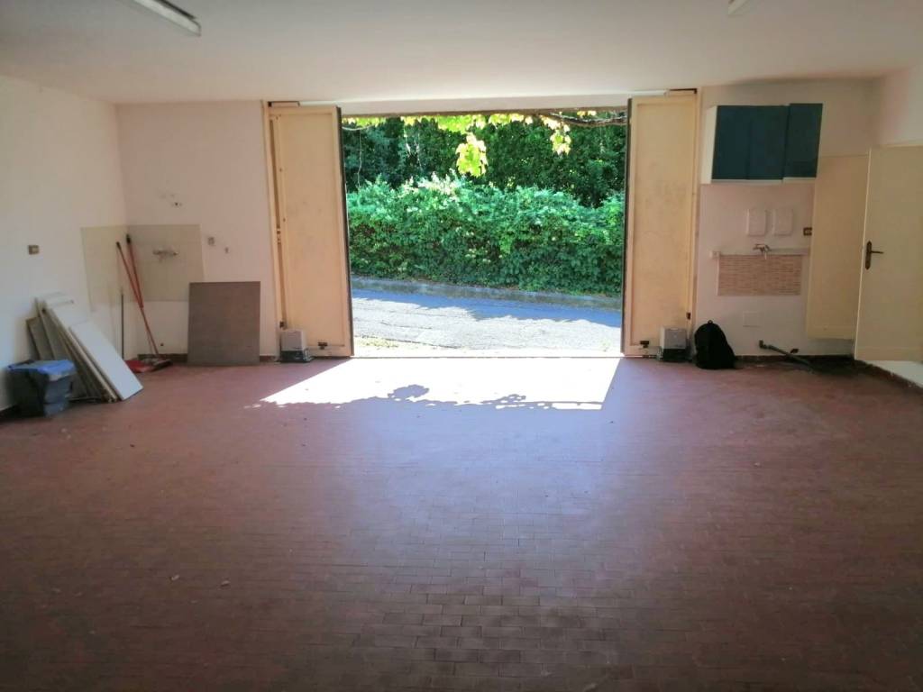 casa indipendente in vendita a Roma in zona Massimina/Casal Lumbroso
