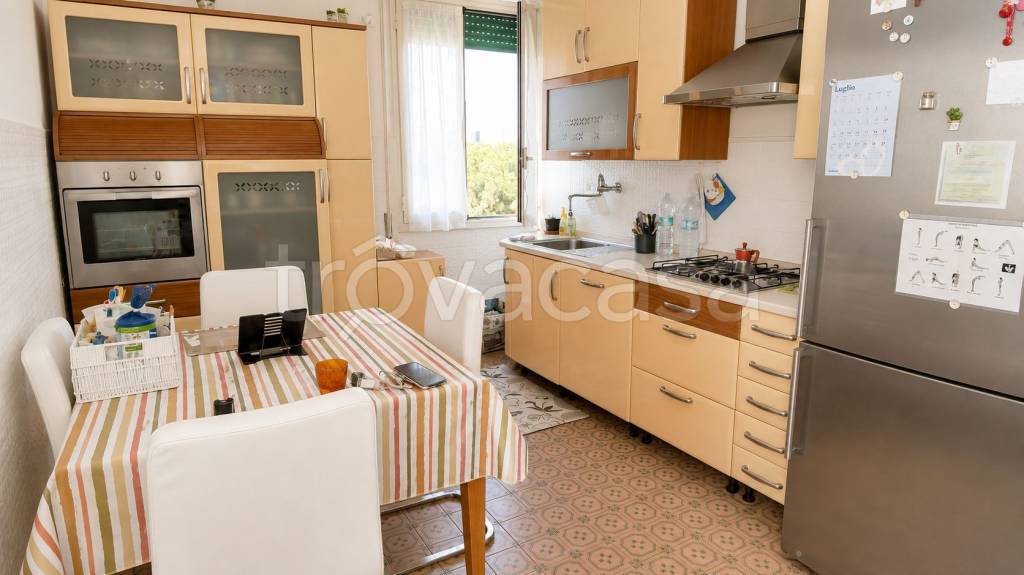 appartamento in vendita a Roma in zona Prenestino-Labicano