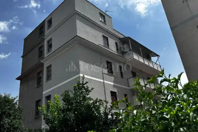 casa indipendente in vendita a Roma in zona Alessandrino
