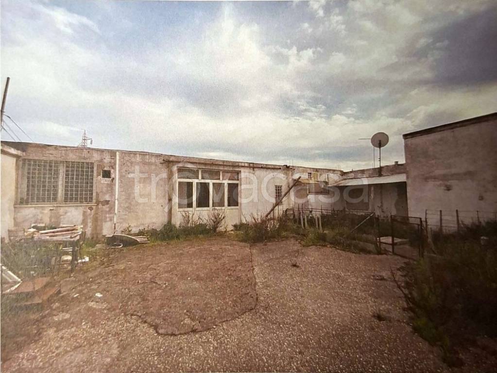 casa indipendente in vendita a Roma in zona Piana del Sole