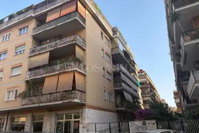 casa indipendente in vendita a Roma in zona Ostia