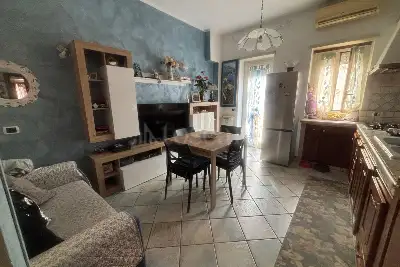 casa indipendente in vendita a Roma in zona Ostia Antica