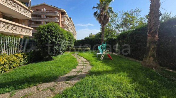 appartamento in vendita a Roma in zona Giardini di Corcolle