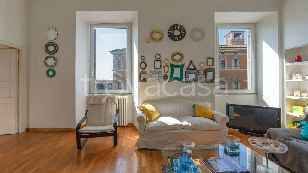 appartamento in vendita a Roma in zona Centro Storico