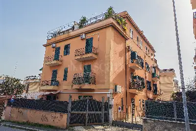 casa indipendente in vendita a Roma in zona Primavalle