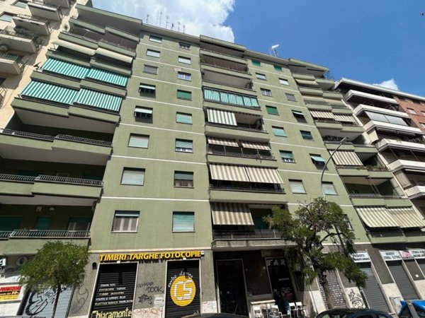 appartamento in vendita a Roma in zona Tuscolano